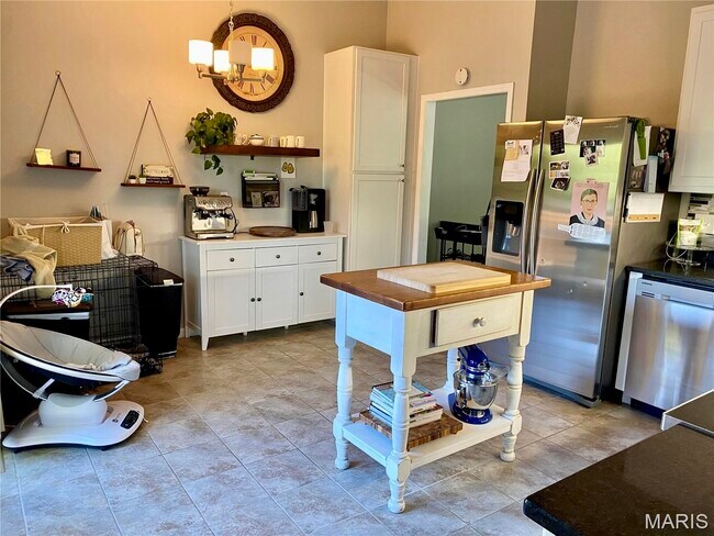 Building Photo - 9 Tree Hill Ct