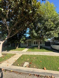 Building Photo - 335 S Grand St