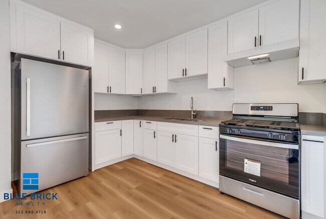 Building Photo - 5415 Corteen Pl