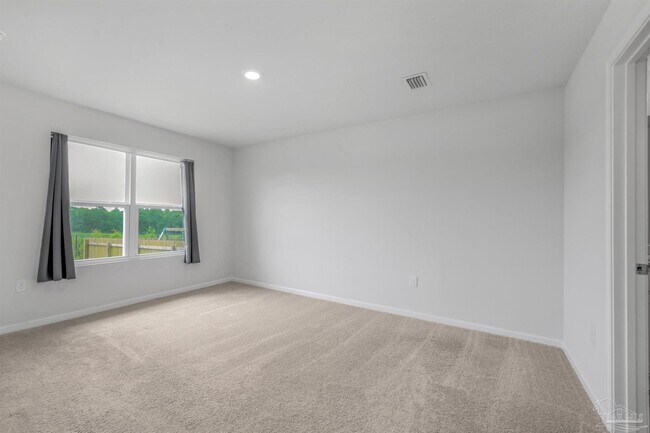 Building Photo - 5631 Guinevere Ln