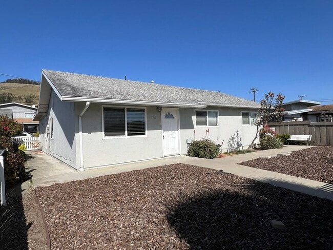 Primary Photo - 2916 Dogwood Ave