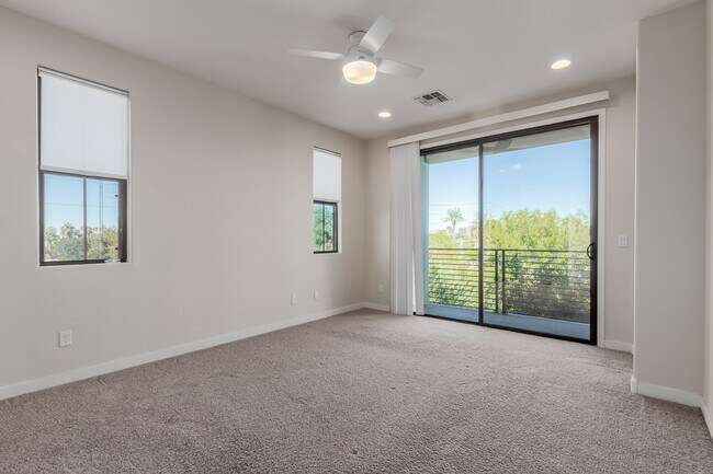 Building Photo - 4235 N 26th St