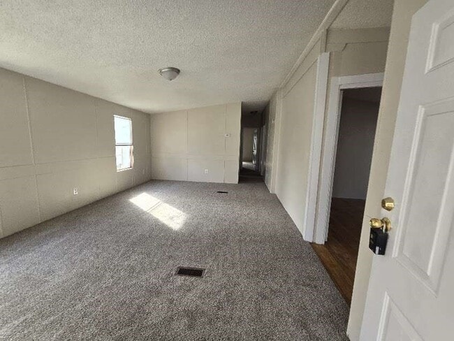 Building Photo - 5815 Dylan Dr