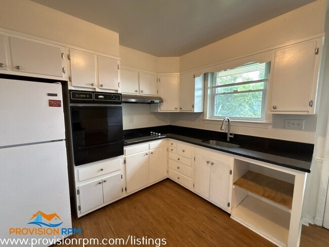 Building Photo - 4002 22nd Ave