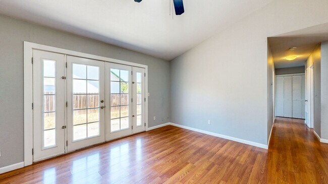 Building Photo - 8690 Lords Manor Way