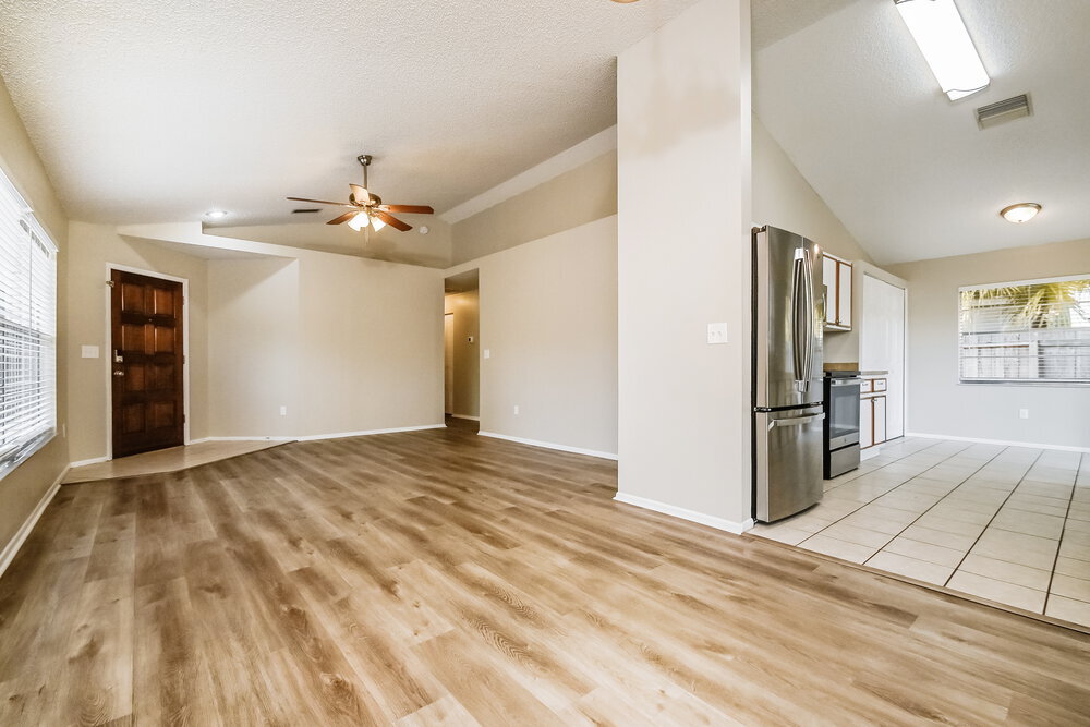 Building Photo - 1336 Mohrlake Dr
