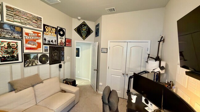 Building Photo - 11408 Milano Dr