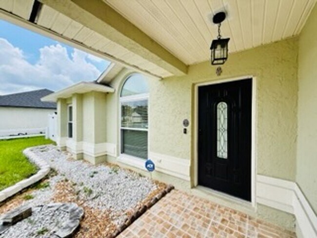 Building Photo - Kissimmee - 3 Bedroom, 2 Bathroom - $2,295.00