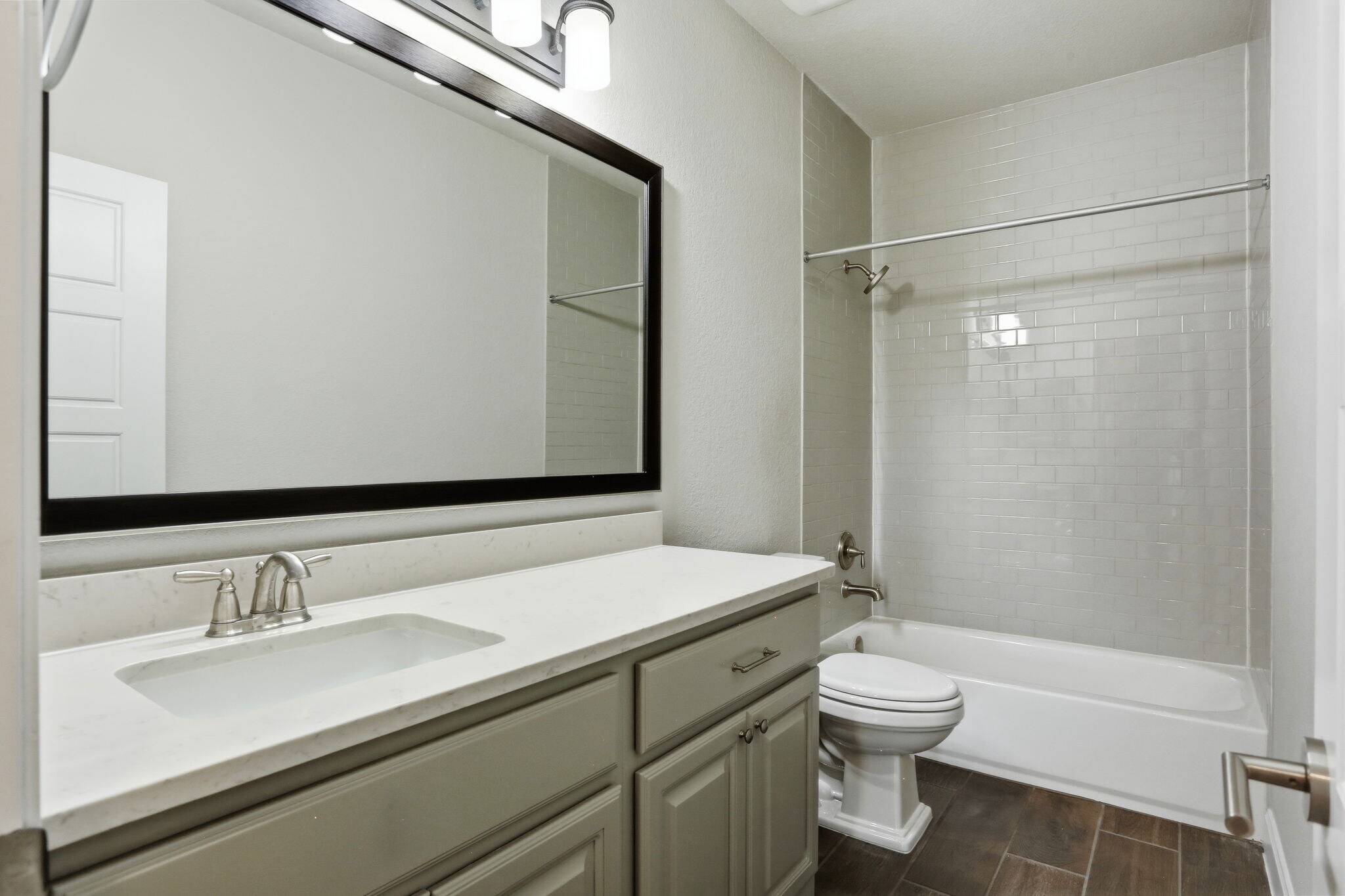 Building Photo - 11330 Cottage Grove