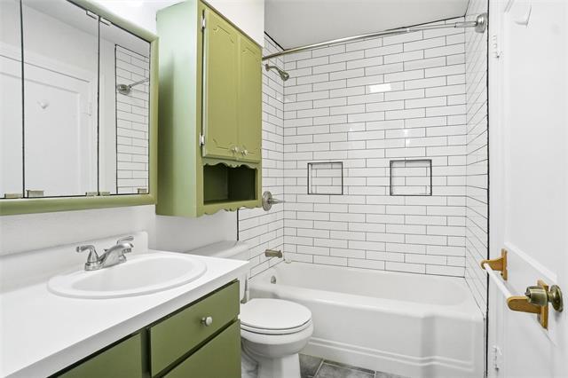 Building Photo - 5801 Posey Ln