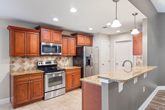 Building Photo - 227 January Ct