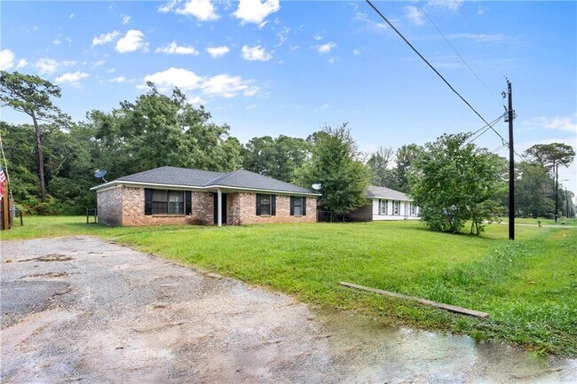 Building Photo - 2624 Arc Rd