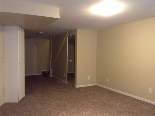 Building Photo - 205 Port Royal Cir