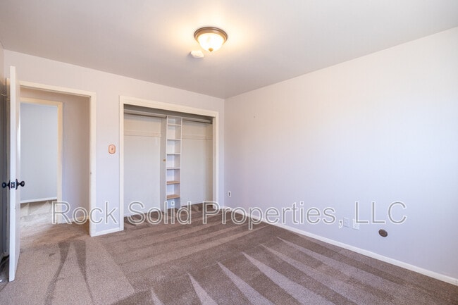 Building Photo - 4709 Windmill Rd