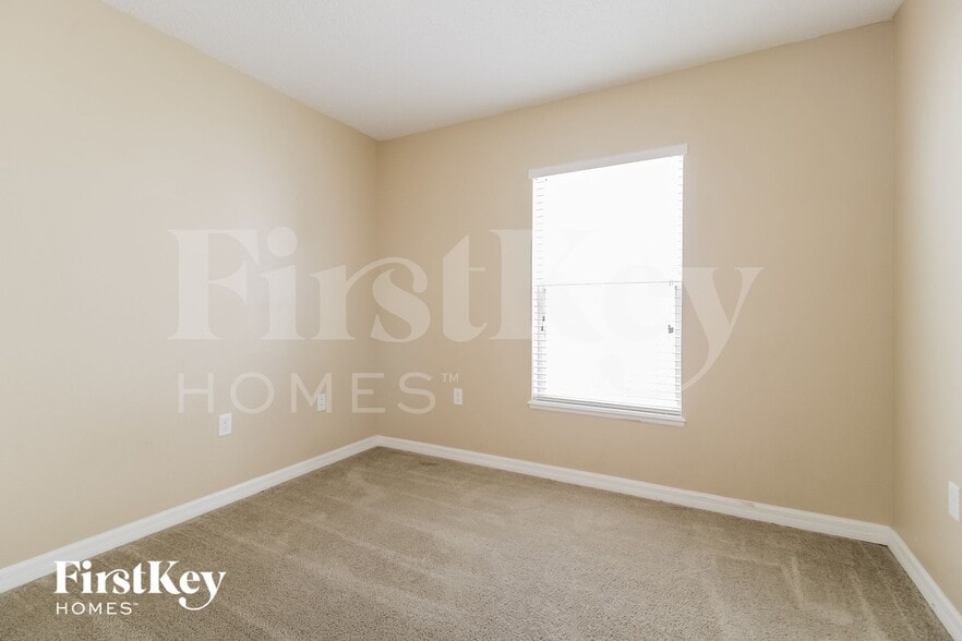 Building Photo - 2684 Whispering Trails Dr