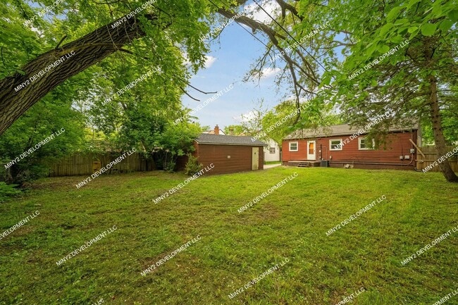 Building Photo - Charming 3-Bedroom Ranch for Rent in Redford