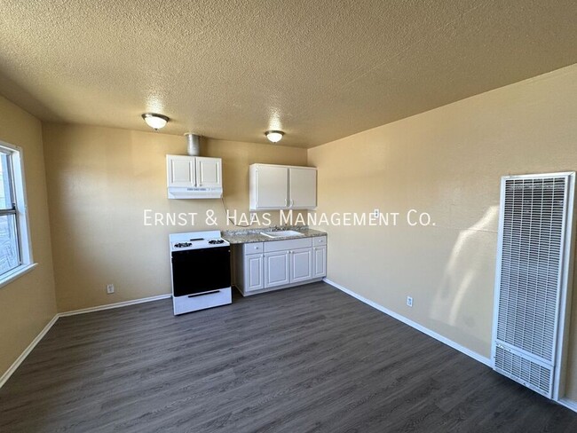 Building Photo - 13812 S Avalon Blvd
