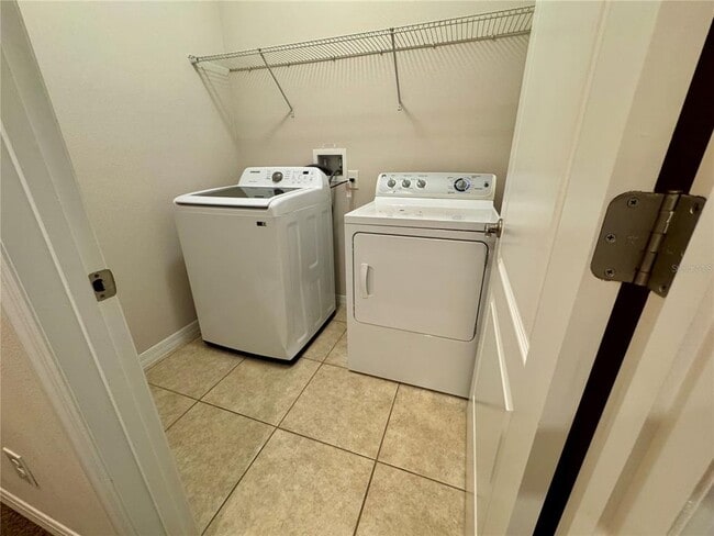 Building Photo - 7448 Leighside Dr