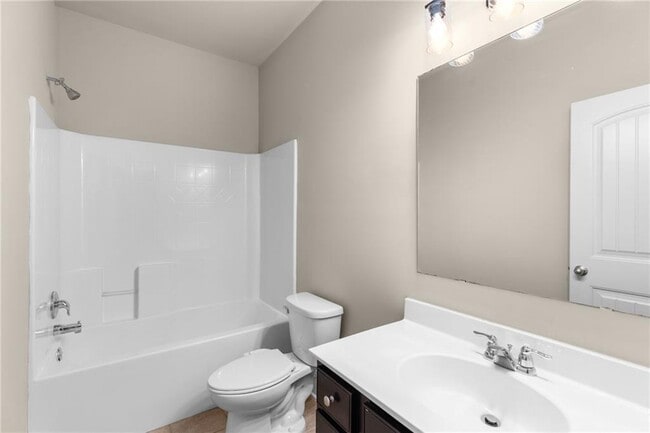 Building Photo - 2340 Cain Cir