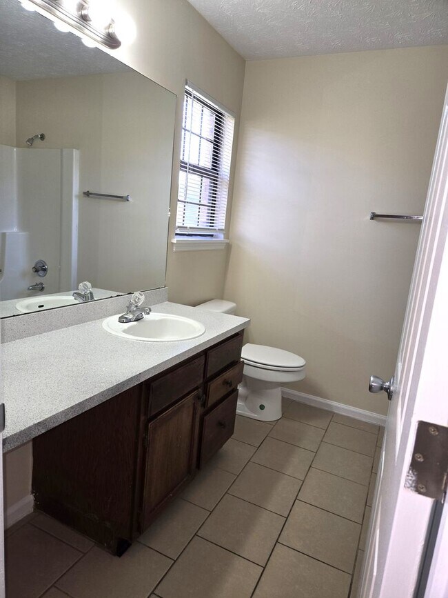 Building Photo - Belleau Woods Ranch Home  251222