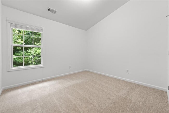 Building Photo - 350 Creek Manor Way