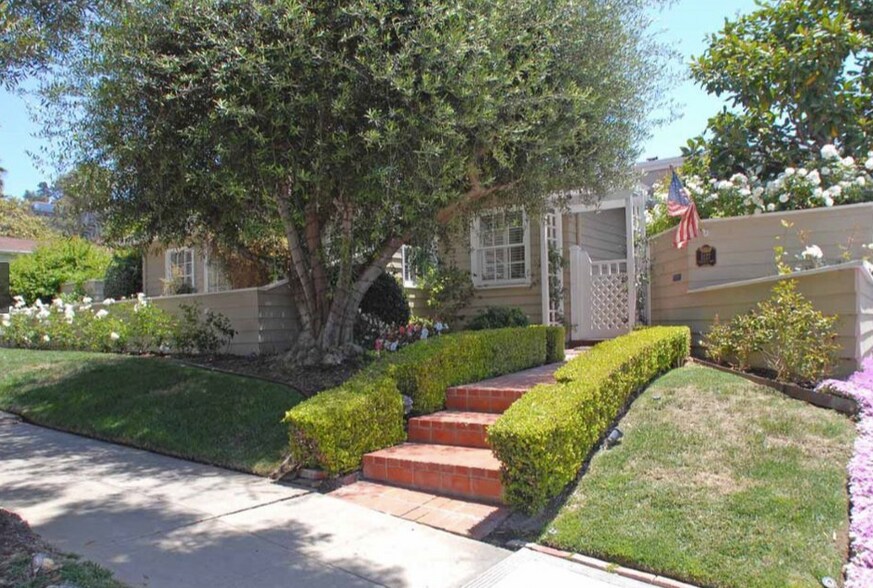 Primary Photo - 1127 Virginia Way