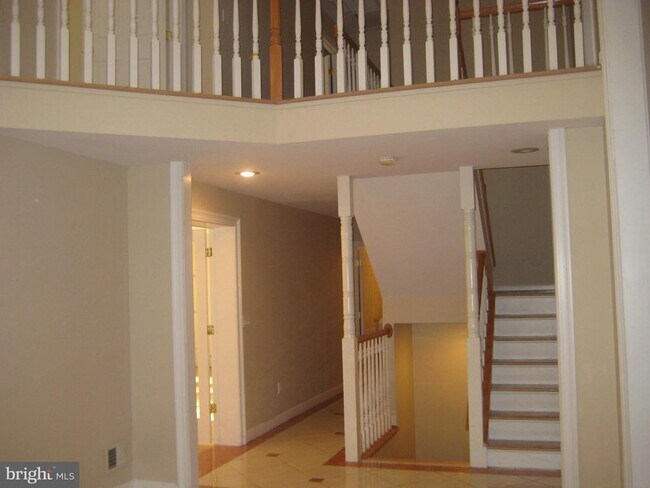 Building Photo - 8022 Cypress Grove Ln