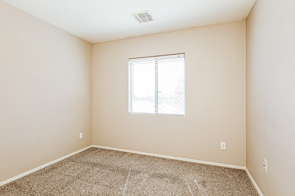 Building Photo - 15445 W Jenan Dr