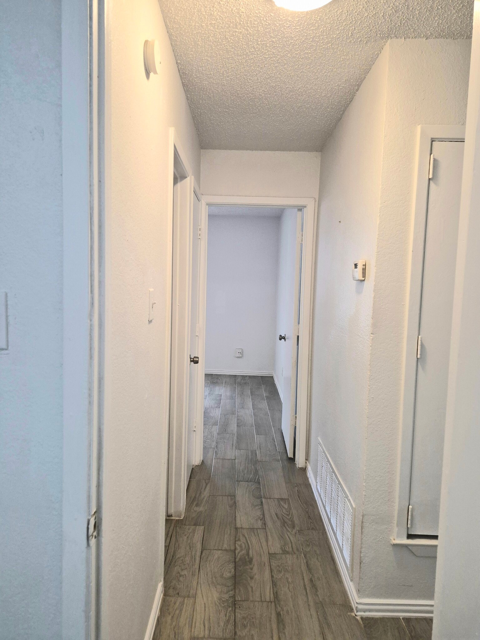 Building Photo - 214 Pine Meadow Dr