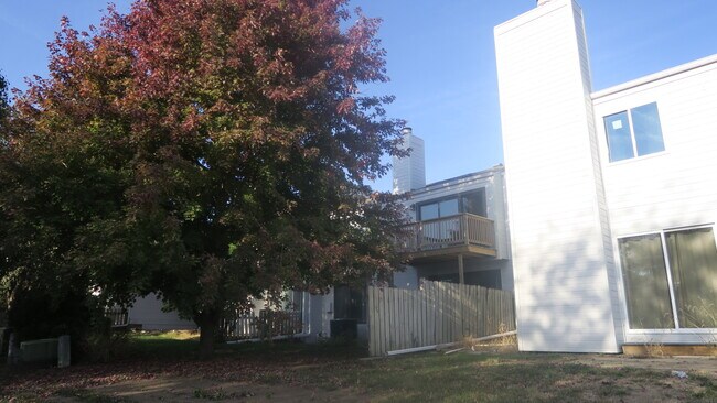 Building Photo - 13807 Greenfield Rd
