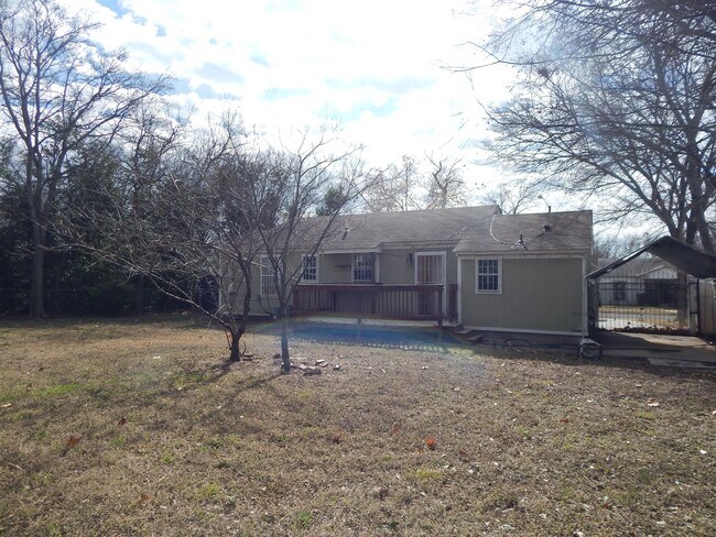 Building Photo - 507 Duncan Ave