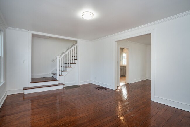 Building Photo - 57 Washington Cir