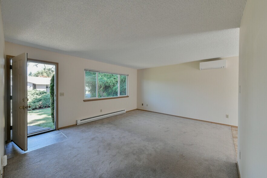 Open Living Areas with Heat Pump for Cooling/Heating - 2118 19th St