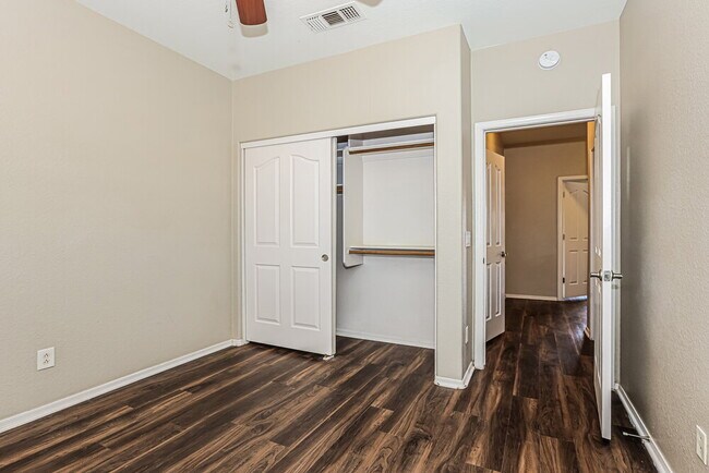 Building Photo - 11231 E Covina Cir