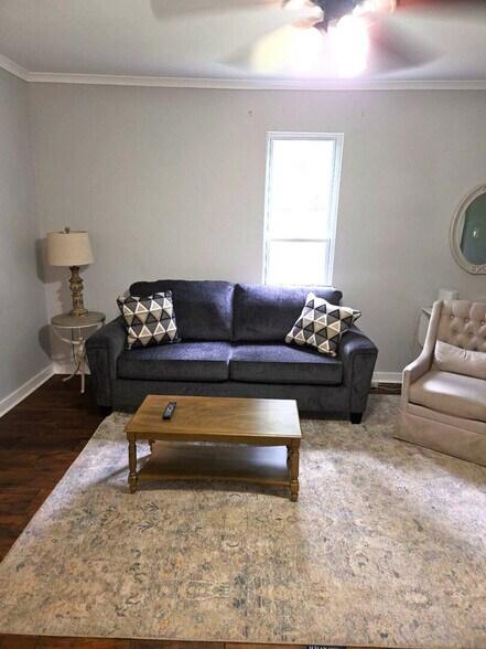 Building Photo - 4481 McLain Cir