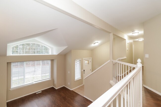 Building Photo - 8611 8th St SE