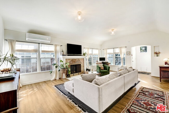 Building Photo - 4385 Scandia Way