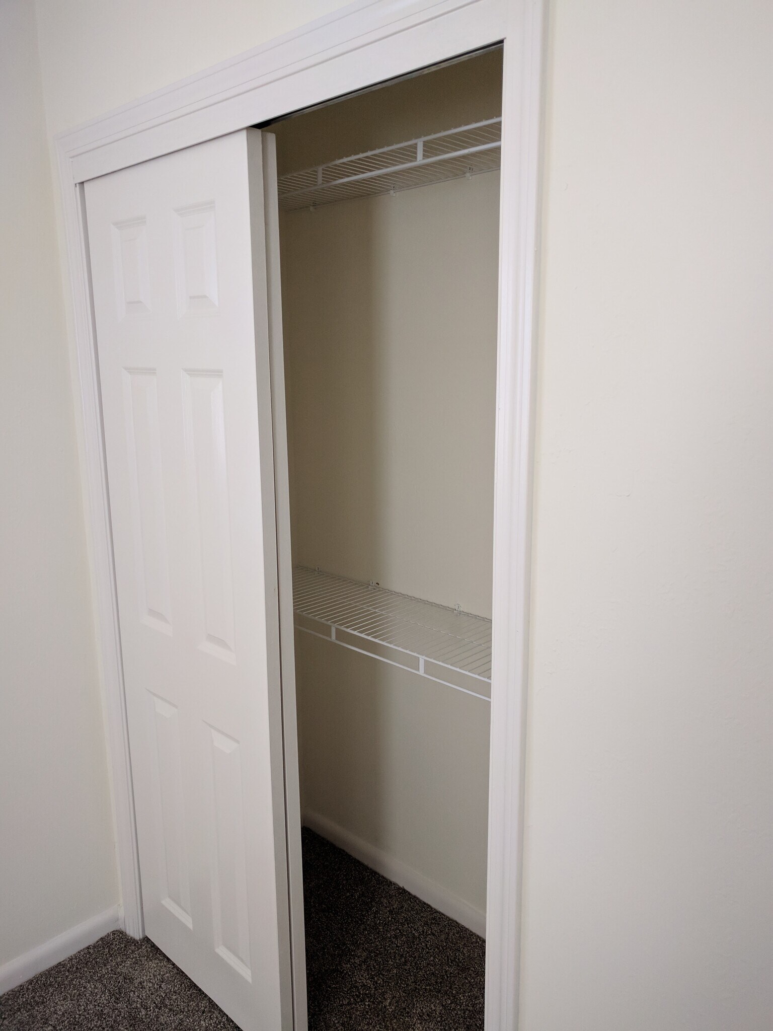 Building Photo - 6423 Powell Pl