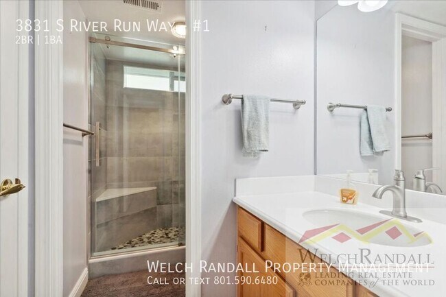 Building Photo - 3831 S River Run Wy