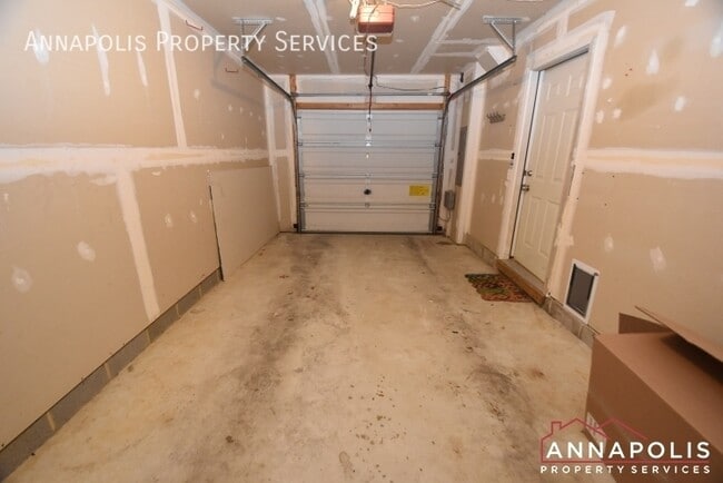 Building Photo - 1402 Peregrine Path