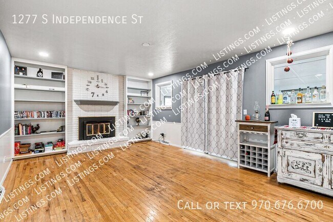 Building Photo - 1277 S Independence St