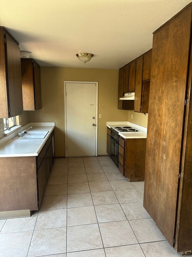 Building Photo - 3800 Maserati Dr