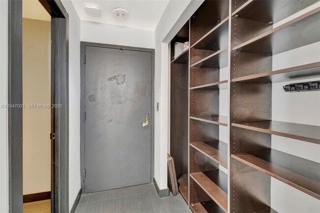 Building Photo - 11111 Biscayne Blvd