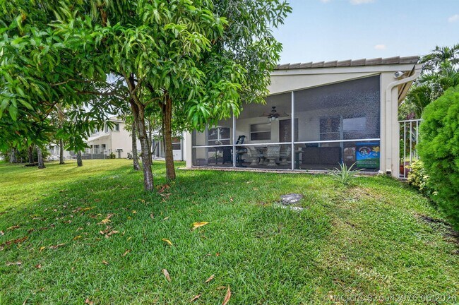 Building Photo - 1107 Big Torch St