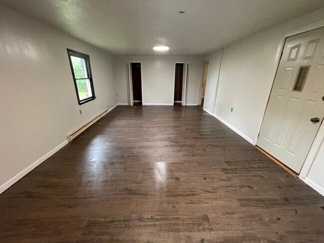 Building Photo - 47 Osborne Dr