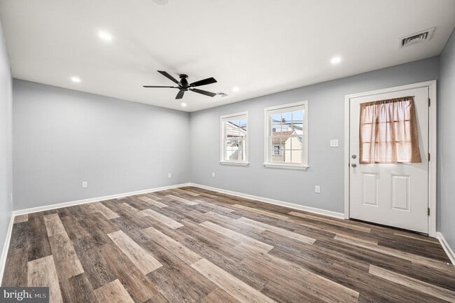 Building Photo - 34 Shepherd Ln