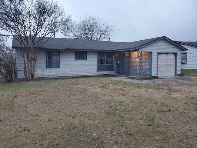Building Photo - 8336 Bunche Dr