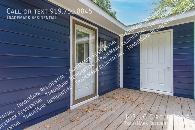 Building Photo - 1031-C Circle Drive-