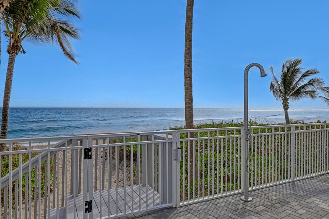 Building Photo - 3221 S Ocean Blvd