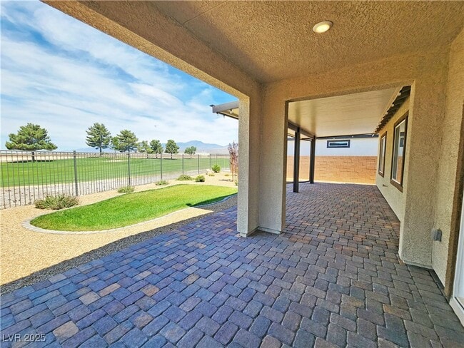 Building Photo - 4096 E Cactus Cyn Dr
